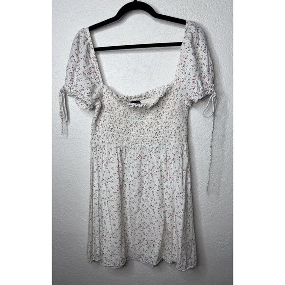 Bardot Ditsy Floral Square Neck Short Sleeve Smocked Mini Dress 8 White Short Z - Picture 4 of 11
